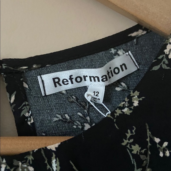 Reformation Doutzen Floral Ruffle Trim Mini Dress Size 12 - Picture 6 of 13